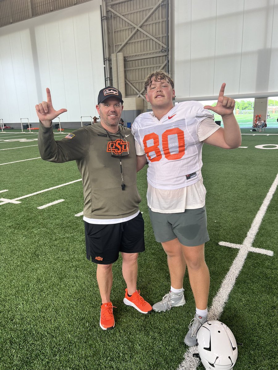 BrooksMeyer75's tweet photo. I had a great time competing at the @CowboyFB camp! Thank you to all the coaches for coaching me and making this a great experience.
C/O 2028 
6’5 310lb OT 
@Coach_Crill 
@BooneFeldt @_TheCoachHarris @JasonMartinezz @coachAllison11 
@GranburyFB https://t.co/Socwnh5EkY