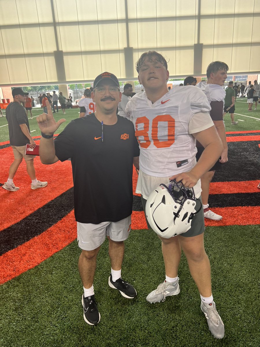 BrooksMeyer75's tweet photo. I had a great time competing at the @CowboyFB camp! Thank you to all the coaches for coaching me and making this a great experience.
C/O 2028 
6’5 310lb OT 
@Coach_Crill 
@BooneFeldt @_TheCoachHarris @JasonMartinezz @coachAllison11 
@GranburyFB https://t.co/Socwnh5EkY
