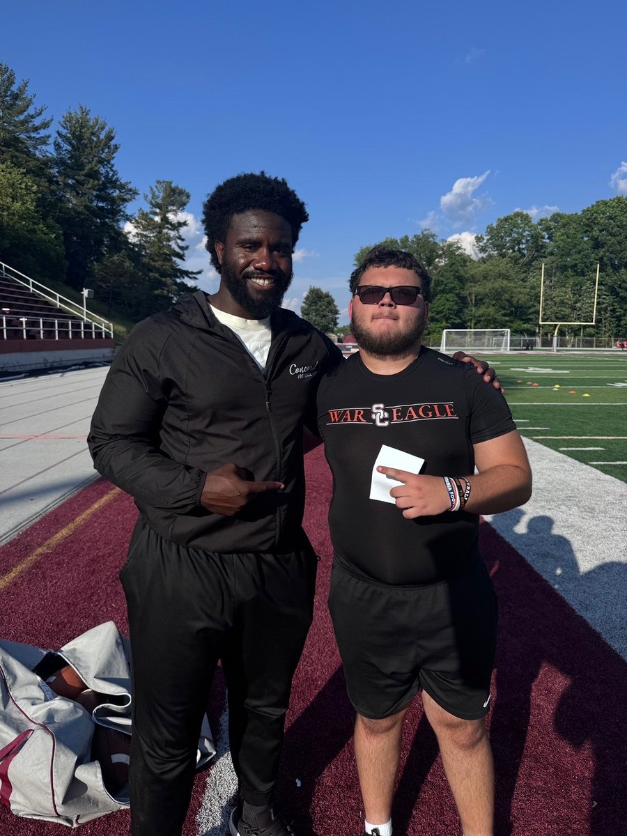 jslack55's tweet photo. I had a great day competing at Concord University. Thank you to @CoachJohnson72 for the coaching and feedback. Excited to keep improving for senior year! Just work! 

@CoachDMays @CoachMeyerOL @BlackEaglesFB @Recruit_SCHSFB @MikeLovejoy5 @CoachSCanada @lawson_coach #TrenchMafia https://t.co/yYiRaJunm5