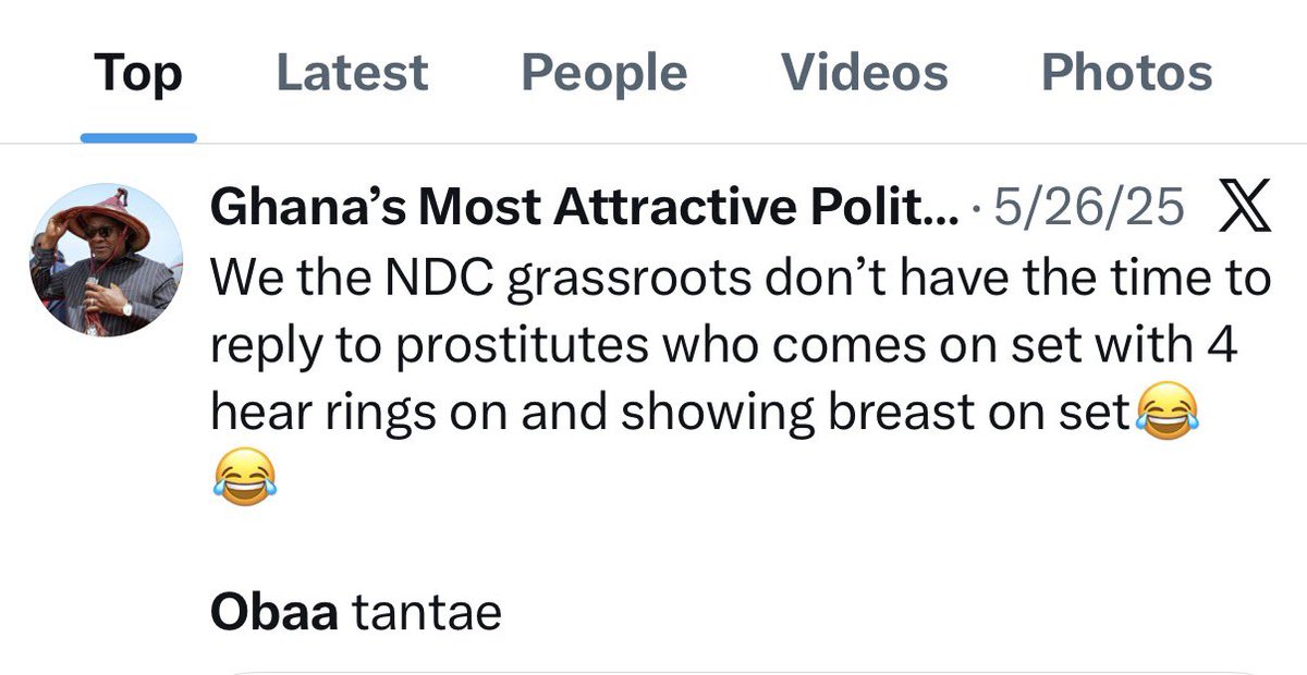 DashelleAdu's tweet photo. This guy commented this because I said the greater Accra minister prioritized awards over the flooding in Accra. 

Oga, this is you in 2025 disrespecting a lady for criticizing your government…. 🌚🌚🌚come again! https://t.co/rClUU4RFmi