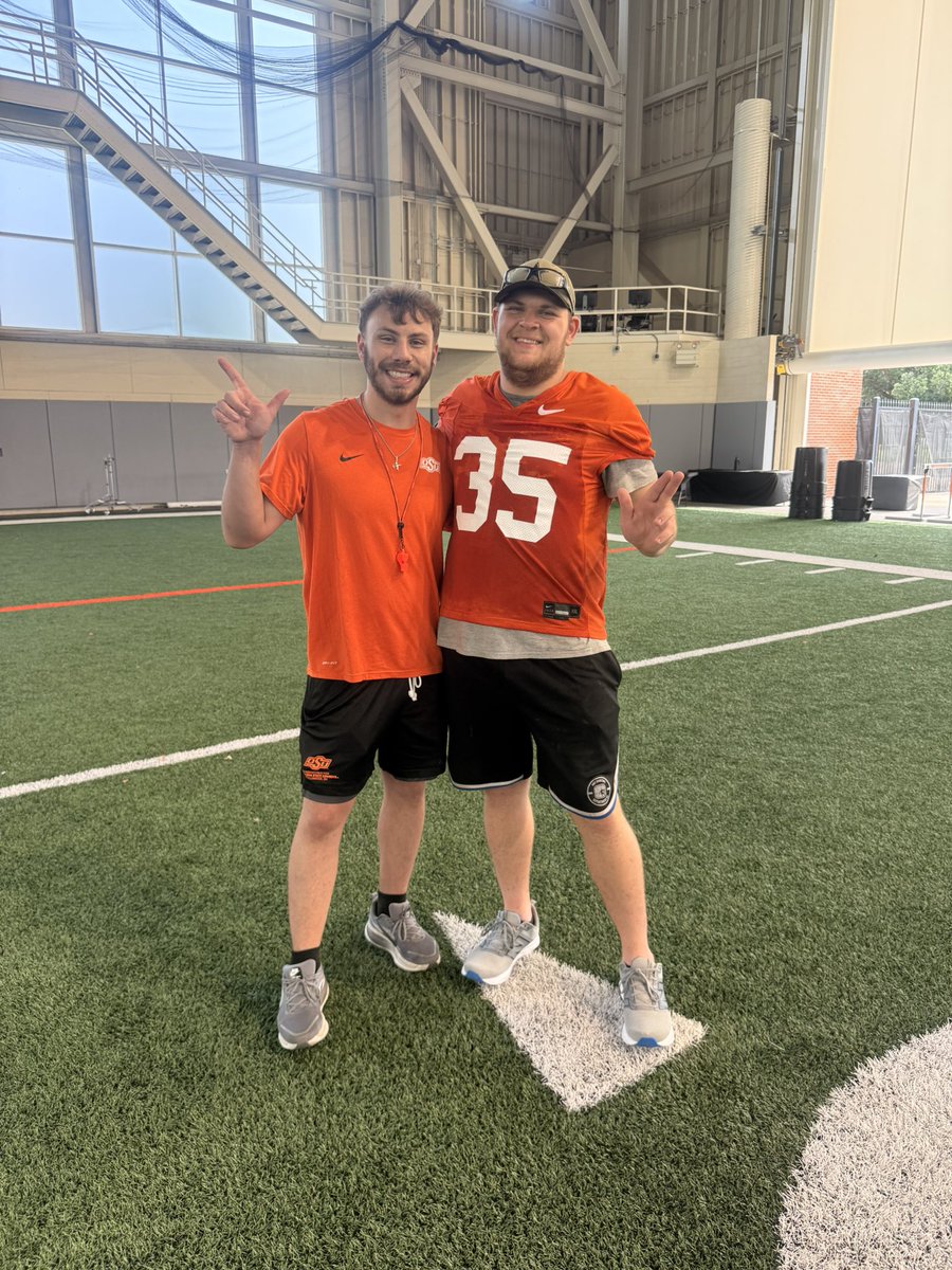 JordanDLine's tweet photo. Had a great day competing at the @CowboyFB Bigs Camp in Stillwater. Thank you to the staff for the opportunity and for the great conversations today. Loved getting after it in pads against this level of competition. Excited to stay in touch. #GoPokes

@__CoachMorris @CoachMikeOG @CoachGRichDL @coach_ikeDL @Coach_Crill @WesDr8ke