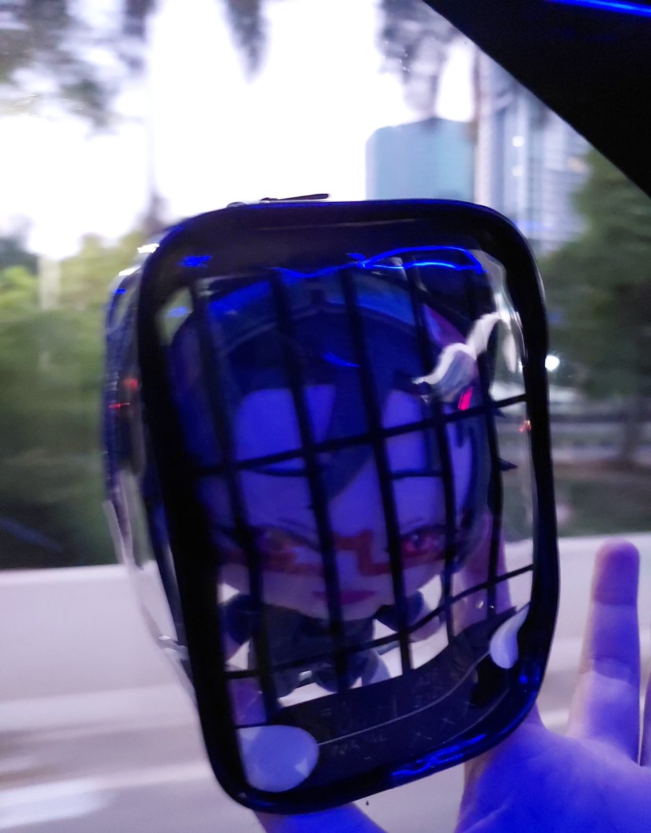 sumireshaming's tweet photo. HE'S BLUEEE https://t.co/nt9ZgSP7n9