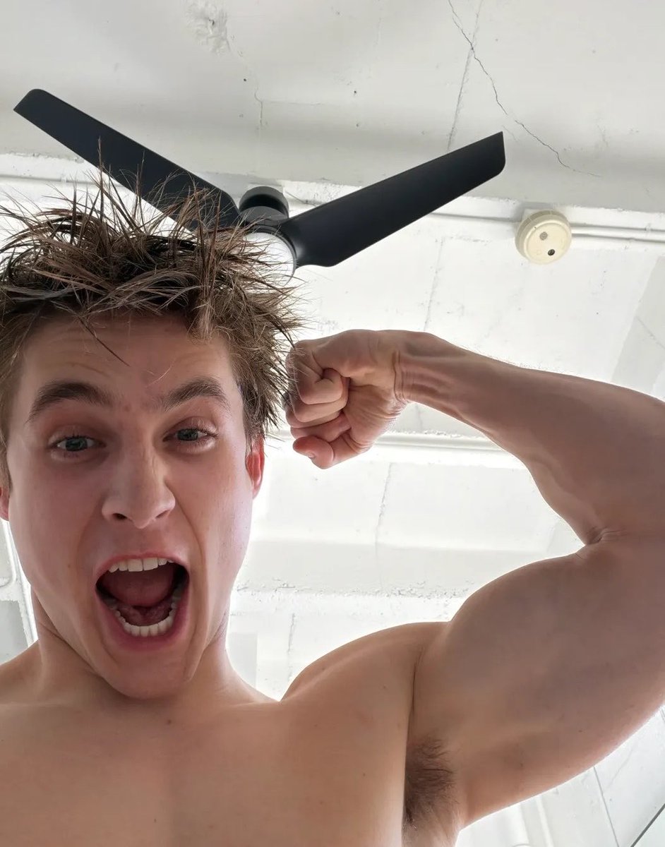 vicioushardy's tweet photo. ollie muhl’s pits 😵‍💫 https://t.co/DhJps2cgKI