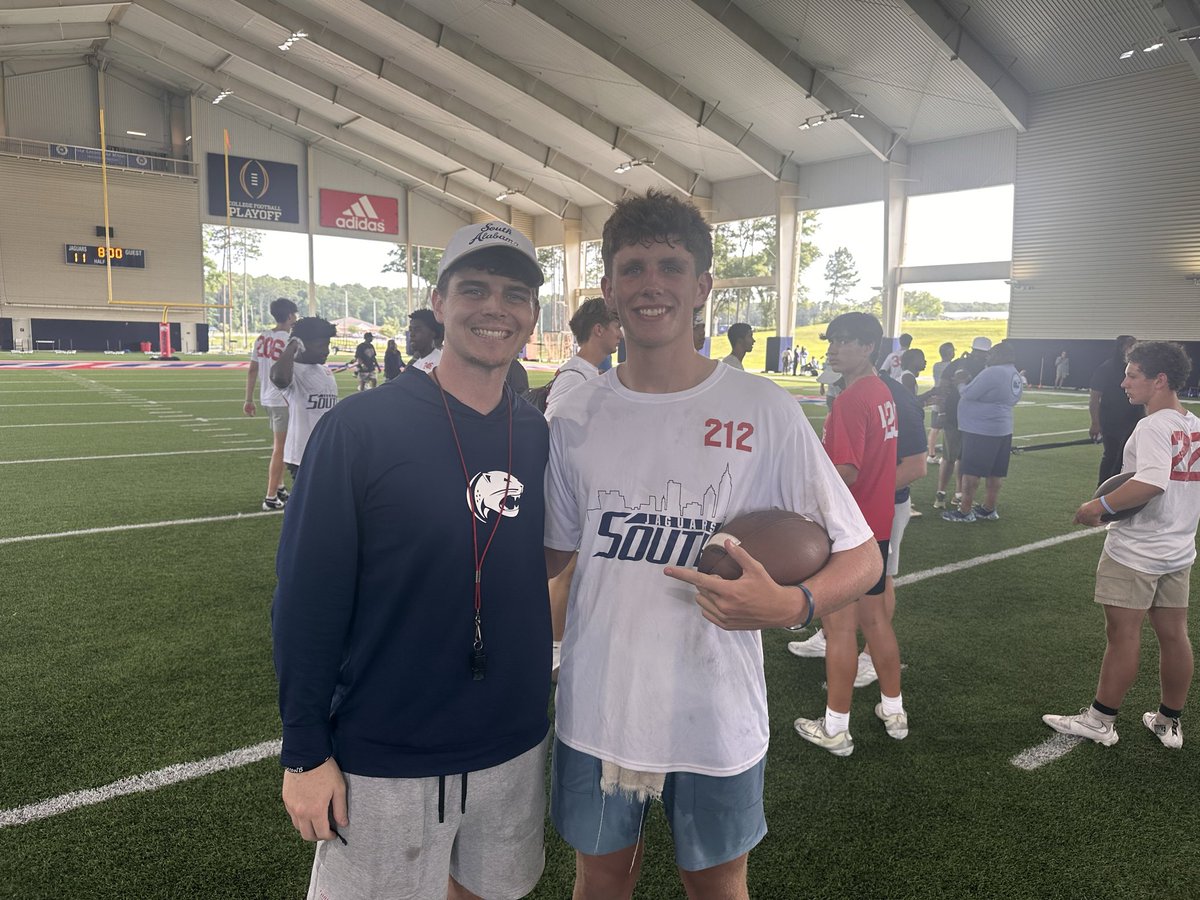 Cole_Frederick9's tweet photo. Had a great time @SouthAlabamaFB camp!  Really enjoyed learning from the coaches and the experience. @kade11_3 @CoachZCrisler @CoachDWoot @Just_Wright94 @Coach_Lee_93 @charlieshearer @PrepRedzoneMS @QBHitList https://t.co/Xmxj4kujH7