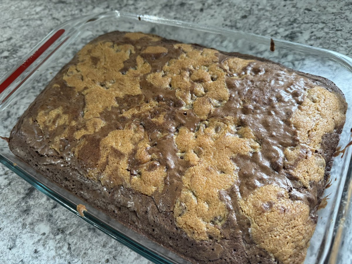 yejisfool's tweet photo. JUST MADE BROOKIES WHO WANT ONE⁉️🗣️ https://t.co/MciAia1qdU