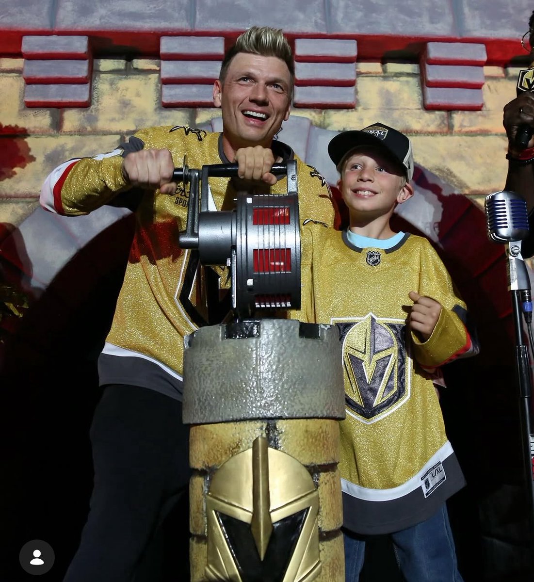 NaviglioMaria's tweet photo. @nickcarter I'm proud of you❤️ both as an artist and off stage you are an extraordinary man you never change ❤️ seeing you with Odim fills me with emotion ❤️ everything you share with us is extraordinary❤️ https://t.co/0EsQagc2eW