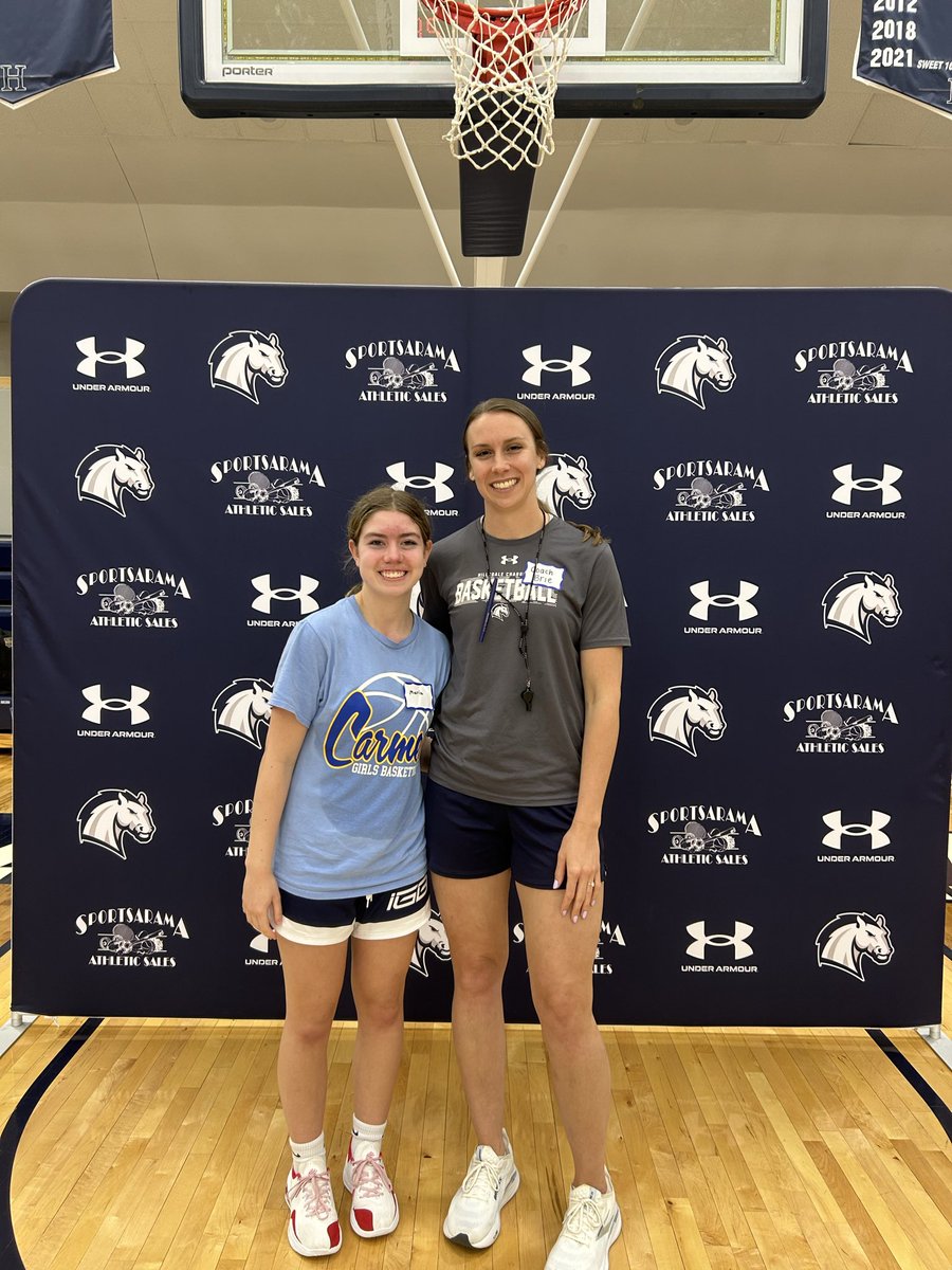maria_w04's tweet photo. Thank you @briebrennan22 and @ChargersWBB for having me at your elite camp! I had so much fun and loved learning about your program!
@CHS_Womensbball @IGB_Hoops @IGB_Hoops_News @_CoachJess @natjmorse @IGB2028Goodin @Hustle23Hard https://t.co/O0vgjiHHtE