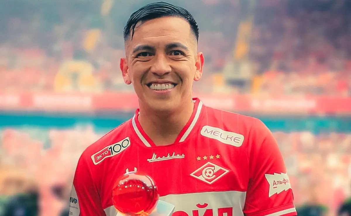 scagliola_lucas's tweet photo. 🔴 Lo contamos en #EspacioIndependiente:

El jueves se llevó a cabo un Zoom entre Barco y Leonid Fedun, propietario del Spartak de Moscú. El futbolista participó acompañado por su hija. Una situación que habría sensibilizado al directivo. https://t.co/06oML2keVI
