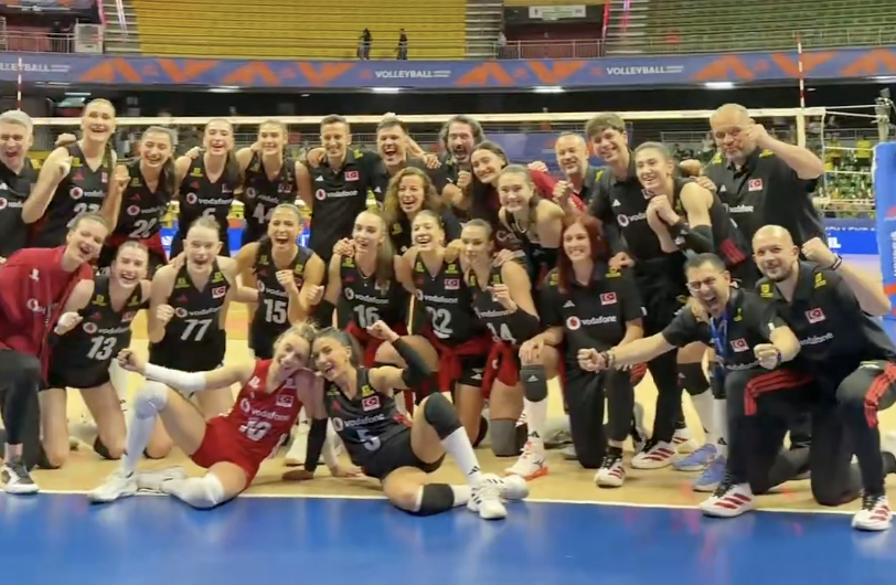 Volleyland tweet media