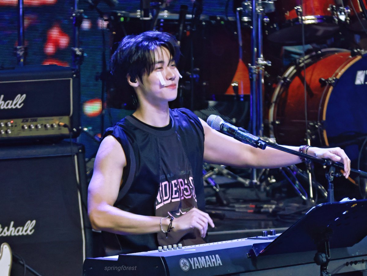 springforest_sh's tweet photo. 260607 부산 어썸 스테이지 Day 2

#NFlying #엔플라잉
#이승협 #승협 #leeseunghyub https://t.co/8l5lTYw2L1