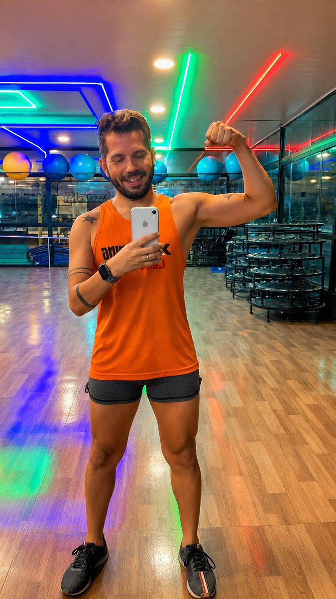 ddjansen_'s tweet photo. @rapazdeslz Eu amo treino de perna… 
Meu preferido, porém é o que menos pego saporra. https://t.co/FPZGloWtnp