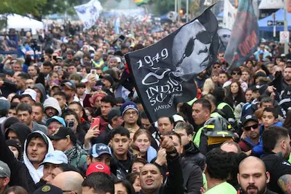 lorepokoik's tweet photo. El subsuelo de la patria sublevada 

INDIO ETERNO ! https://t.co/K343WlOWeJ