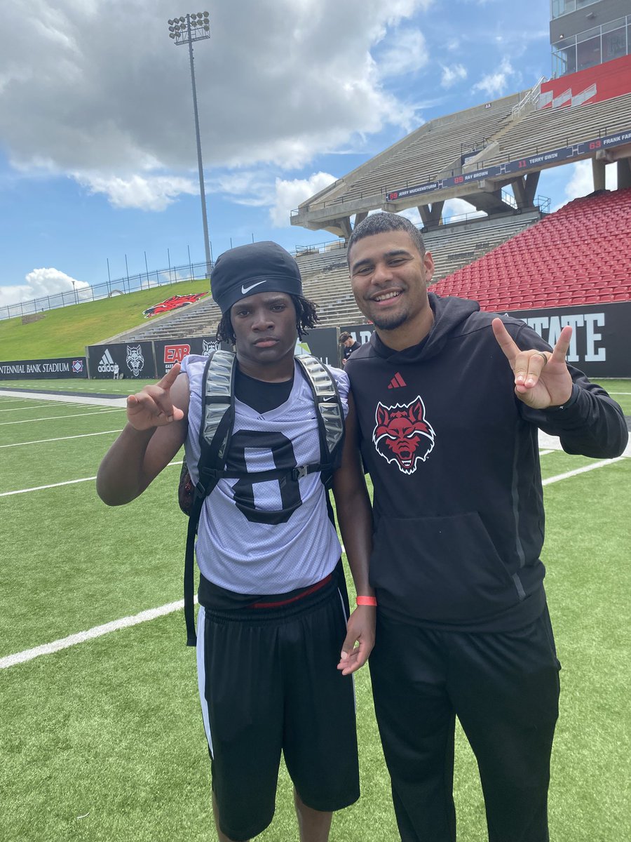 2douss's tweet photo. Great day at @AStateFB with @Kennyhill13 @CoachOAllen 

@CoachCamMurray @SW_Gryphons_FB https://t.co/lbZw8cMjDh