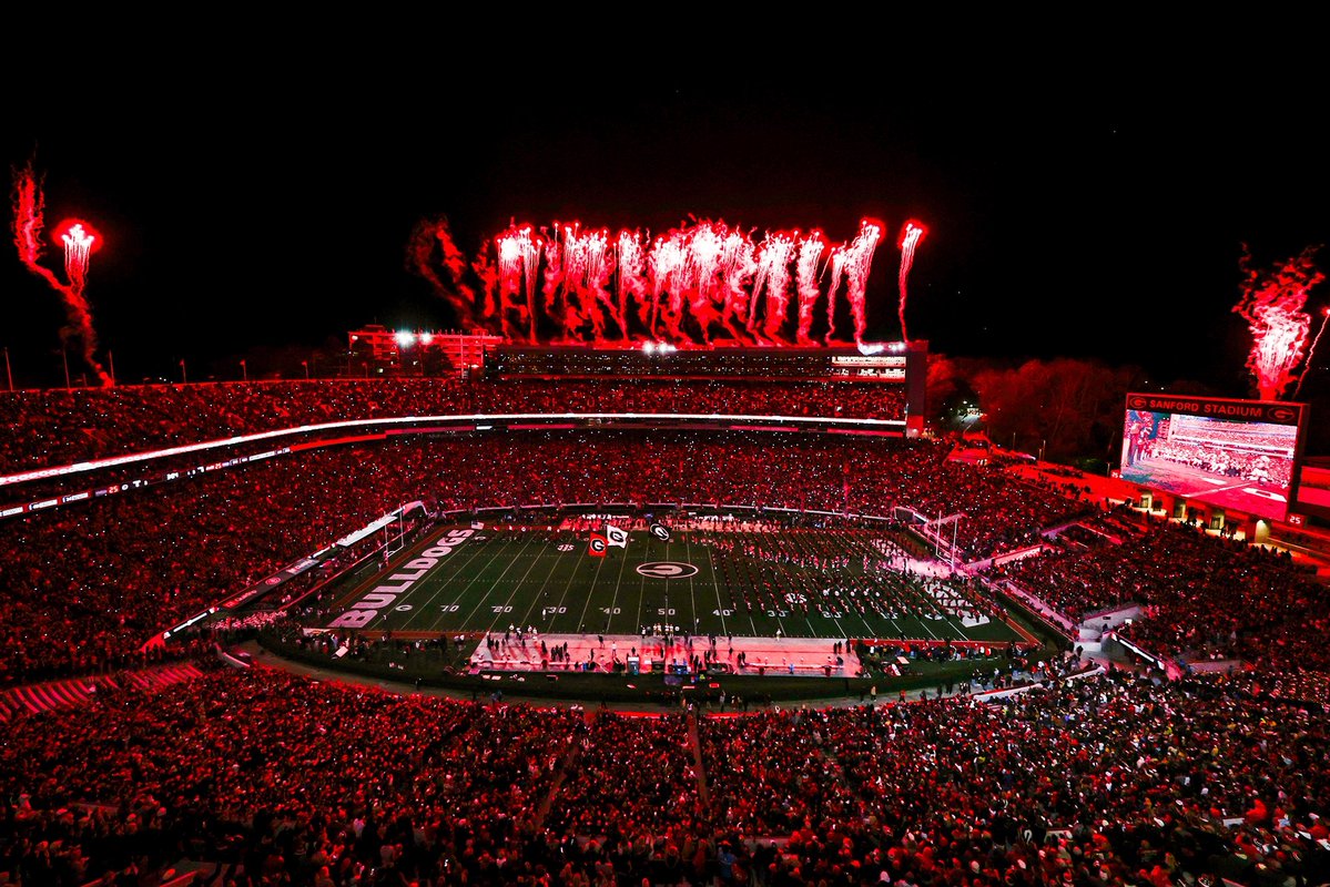 CFB_Pat's tweet photo. There’s not a single stadium in Europe that can rival this lol. https://t.co/WVSsKFW5x9