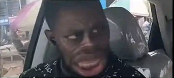XUserRT's tweet photo. @onlyonepriest1 You dey play oh 😂😂 https://t.co/Uxnva419sQ