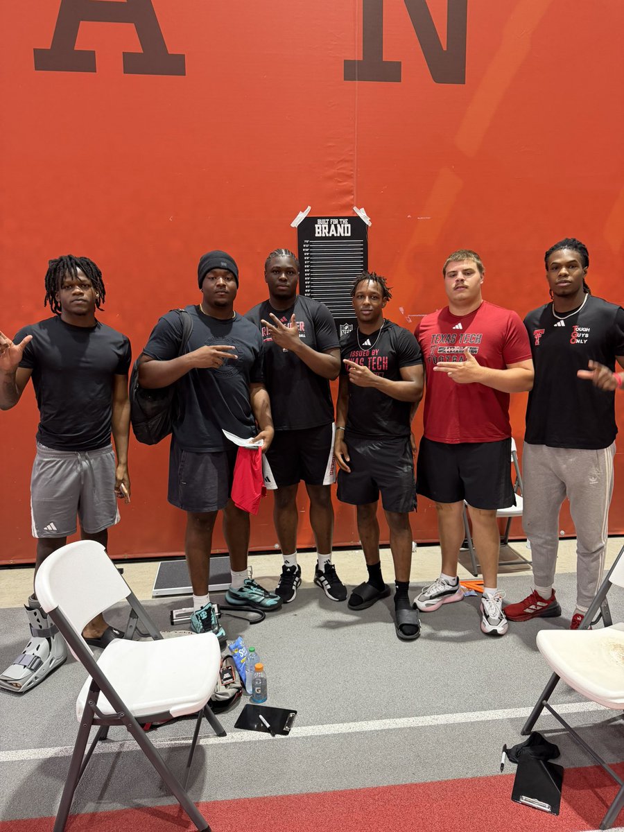 Jamarioscanton's tweet photo. Blessed to be re-offered by @TexasTechFB @ClayMcGuireTTU 🌵🌵 https://t.co/NdlUCPTKKb