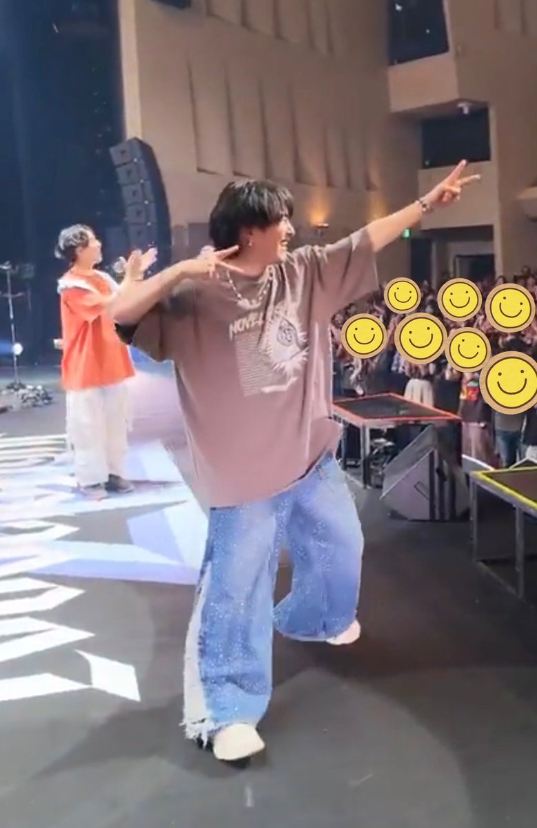 taaka_2's tweet photo. おはようございます
このポーズ好き過ぎる🤭
嬉しそな可愛い雄大くん見れると
元気になる✊🏻❤️‍🔥
今日も一日頑張ろ https://t.co/R7ZjKF7ncx