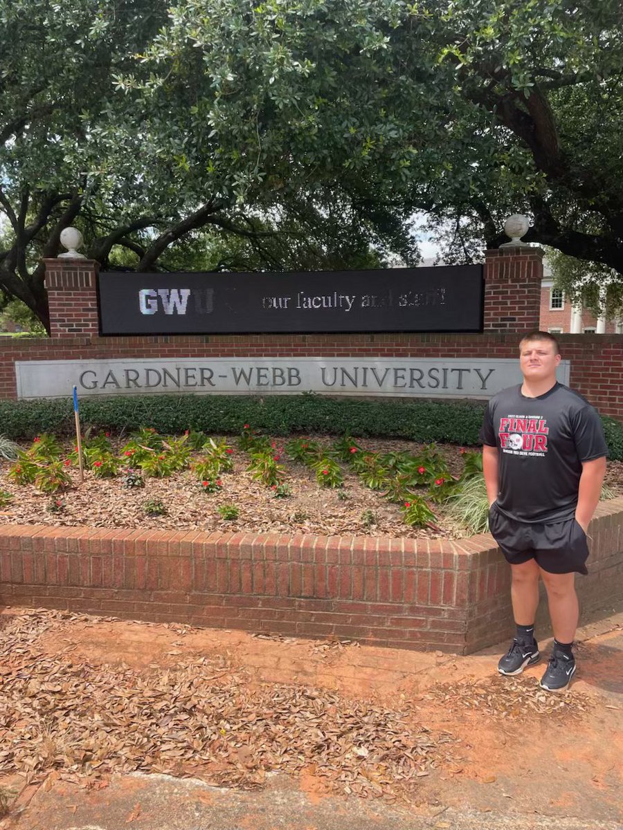 gbear_55's tweet photo. Had a great day @GWUFootball mega camp! Great to get to talk to some of these elite coaches!
@Coach_KD75 @ZDysert0530 @coach_schaft @BrevardF5 @bowdonrecruits @jamieabrams39 @Coach_EvanEDH @HSM_WestGA @WGASportsNation https://t.co/Lp0EQF5kEn