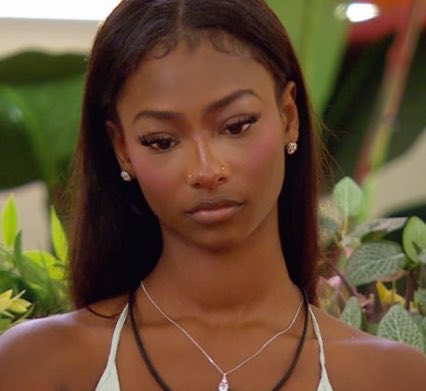 FranQ_Poet's tweet photo. 🎯😎

Do some of you Trinity fans really love her at all?
Wanting her to pick Corbin who is a cheater &amp; doesn't find black women attractive?😩
Wanting her to pick Sean? And become a step mom at 22?😩
Wtf do you mean, when Bryce is right there &amp; treating her right???
#LoveIslanUSA https://t.co/m4HDnQaqKq