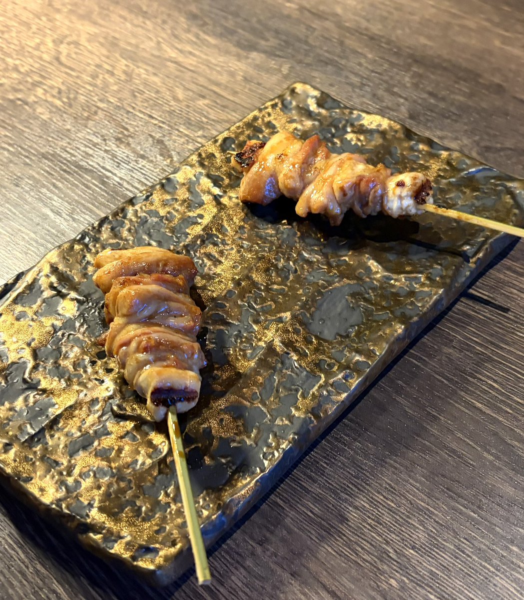 aichu5087's tweet photo. 6/2夜。社交飲食事業部Yくんと飯飲み。焼き鳥と共にペアリングのワインと日本酒を楽しむ。

#BARのような焼き鳥屋コクテール池袋　#コクテール https://t.co/2W0FiS9juJ