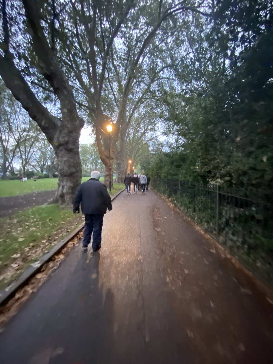 TopBrownHC's tweet photo. @MilanZak6 @imzftbi Not even a Fulham fan but not many other places you have a walk from the tram to the stadium on the river like this, walk up to the pitch like this, and a community next to the ground like this https://t.co/K3aRIh4ApE