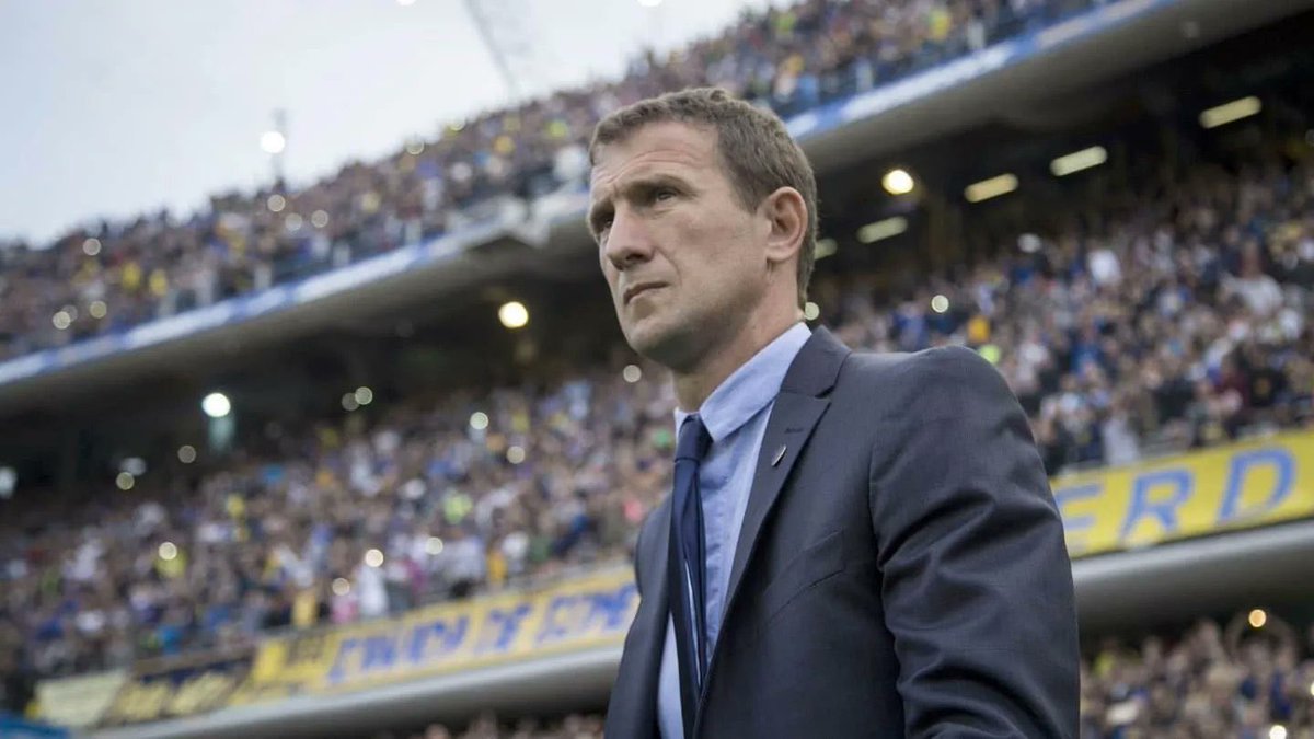Eze_sosa's tweet photo. AHORA| 🚨 

El Vasco Arruabarrena será el nuevo técnico de Boca. 

Se están terminando de arreglar los detalles finales y viaja al país en las próximas horas. 

Tendrá su segundo ciclo como DT de Boca. https://t.co/9bU1Eb6Tb3