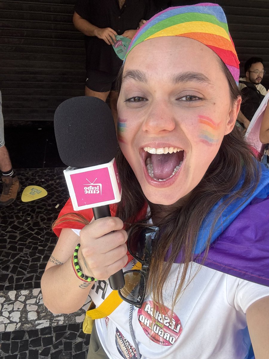 fesicuro's tweet photo. Melhor parada LGBT que já fui PQP https://t.co/absfzJYL8v