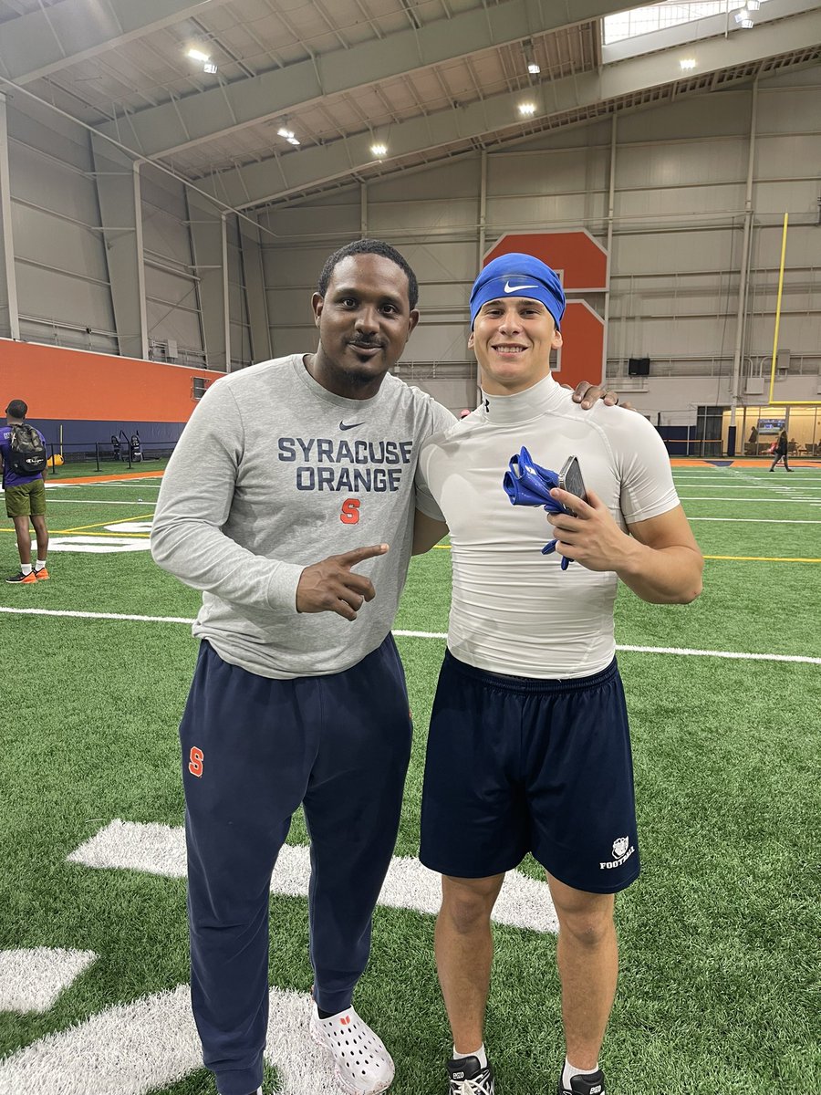 BenjaminBlais_'s tweet photo. Had a great time at Syracuse camp today, here are some 1on1 clips, Indy work and routes on air !
Balled out and showed out
Great talk with @CoachWatkCUSE 

@Ludovickashindi @ludokashsports @EricWashingtonN https://t.co/Ss0TwROMFc