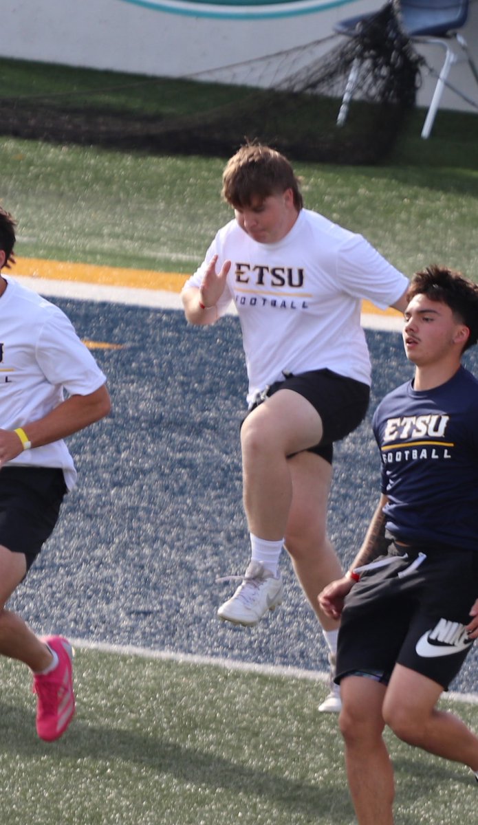 longj_65's tweet photo. Had a great time at the @ETSUFootball prospect camp yesterday. Great conversations with @Coach_heals @CoachMosah @Coach_Colant15 and @CoachKerryon Can't wait to come back up for a game this fall! https://t.co/ko24YC0WHg