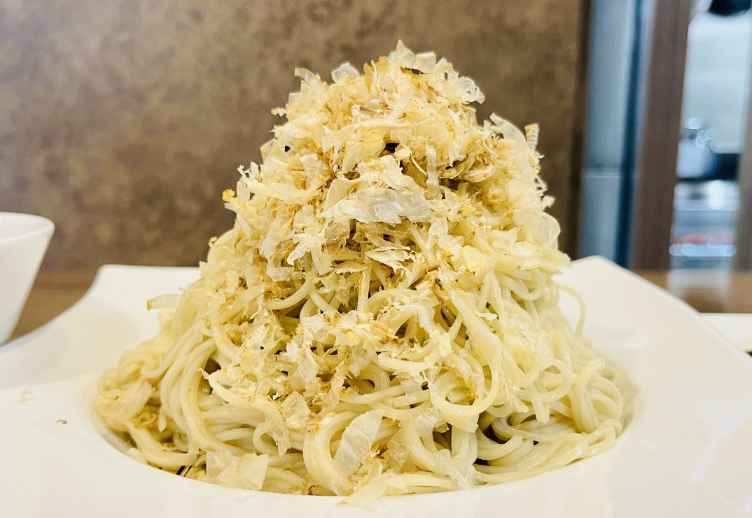 MENsSUIREN's tweet photo. おはようございます☀
6月8日 月曜日 通常営業
限定MENU
🍜冷製太刀節NOODLE
🍜豚白湯NOODLE
🍜旨辛豚白湯NOODLE
🍜鮪白湯NOODLE
🍜鮪白湯DIP NOODLE
🍜鮪白湯ざるNOODLE
🍜冷製地鶏BLACK
🍜粋蓮華ざるNOODLE
　地鶏orかつおor煮干し
🍜昆布水DIP NOODLE
　醤油or塩or淡口白醤油
🍚ローストポークDON https://t.co/9FTeERykkF