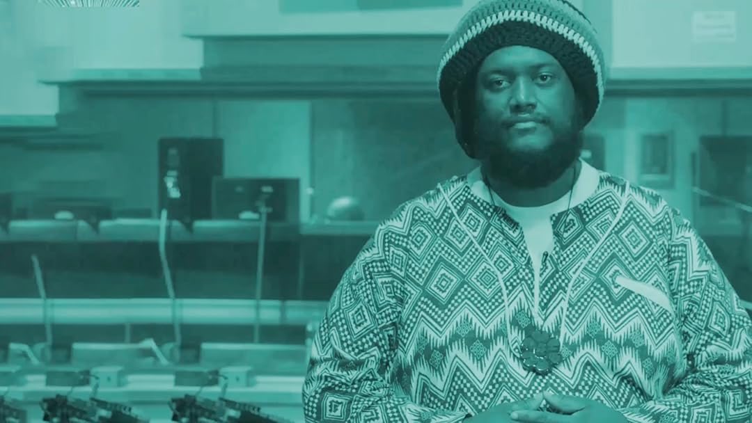 MovieListAtoZ's tweet photo. In this exclusive interview, Qwest TV’s questions reveal a figure who is both ambitious and humble, but also sensitive #12QwestionsKamasiWashington #movielist #15minsrule 5.8 @KamasiW @Qwest_TV #StreetFighter https://t.co/J5Rnd3RybF
