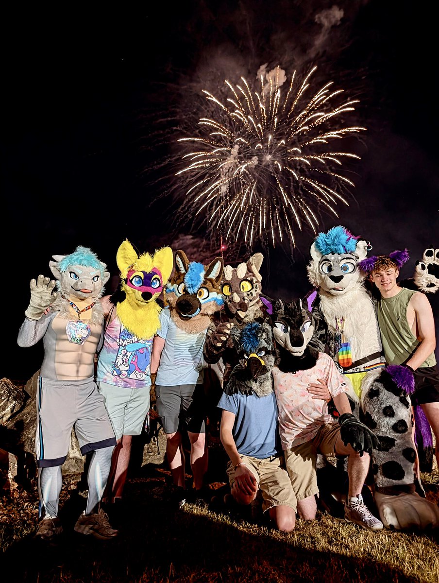 Jett_The_Shep's tweet photo. Thanks to all my amazing friends for an unforgettable Pride weekend! 🏳️‍🌈

#furry #fursuit #pridemonth 

@zephosk 
@snepstuffs 
@shoshkabib
@mosin_dragon 
@FennecGoldy 
@rawrrune 

Sorry if I forgot to tag anyone! https://t.co/us4sG1pKDy