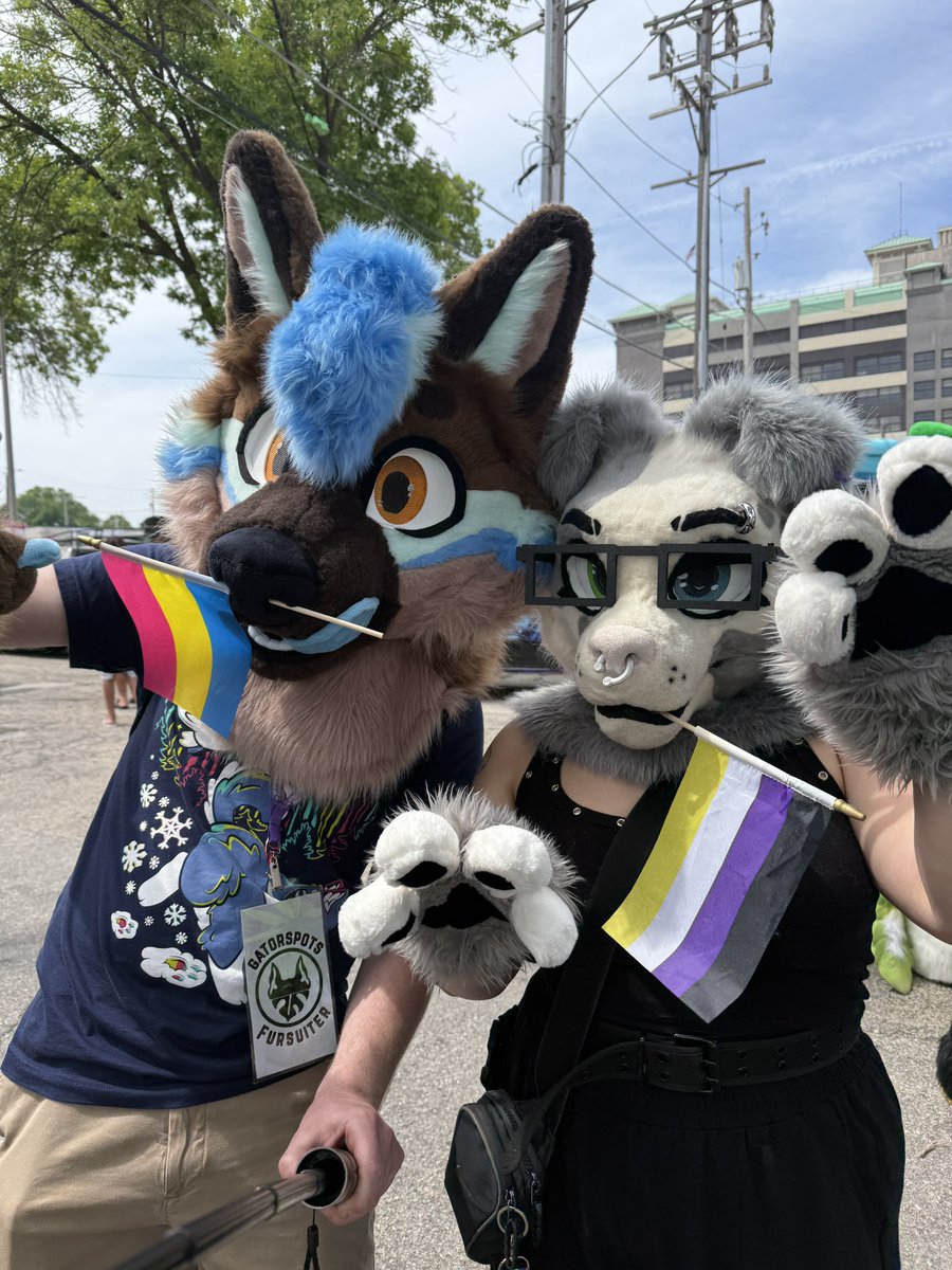 Jett_The_Shep's tweet photo. Thanks to all my amazing friends for an unforgettable Pride weekend! 🏳️‍🌈

#furry #fursuit #pridemonth 

@zephosk 
@snepstuffs 
@shoshkabib
@mosin_dragon 
@FennecGoldy 
@rawrrune 

Sorry if I forgot to tag anyone! https://t.co/us4sG1pKDy