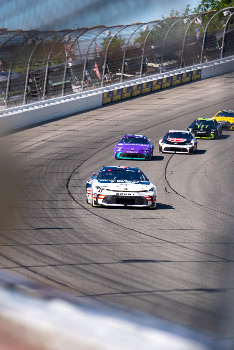 LEGACYMotorClub's tweet photo. What a day for the Michigander. 

P2 for @Erik_Jones at his home track! https://t.co/OKkrke47Ml