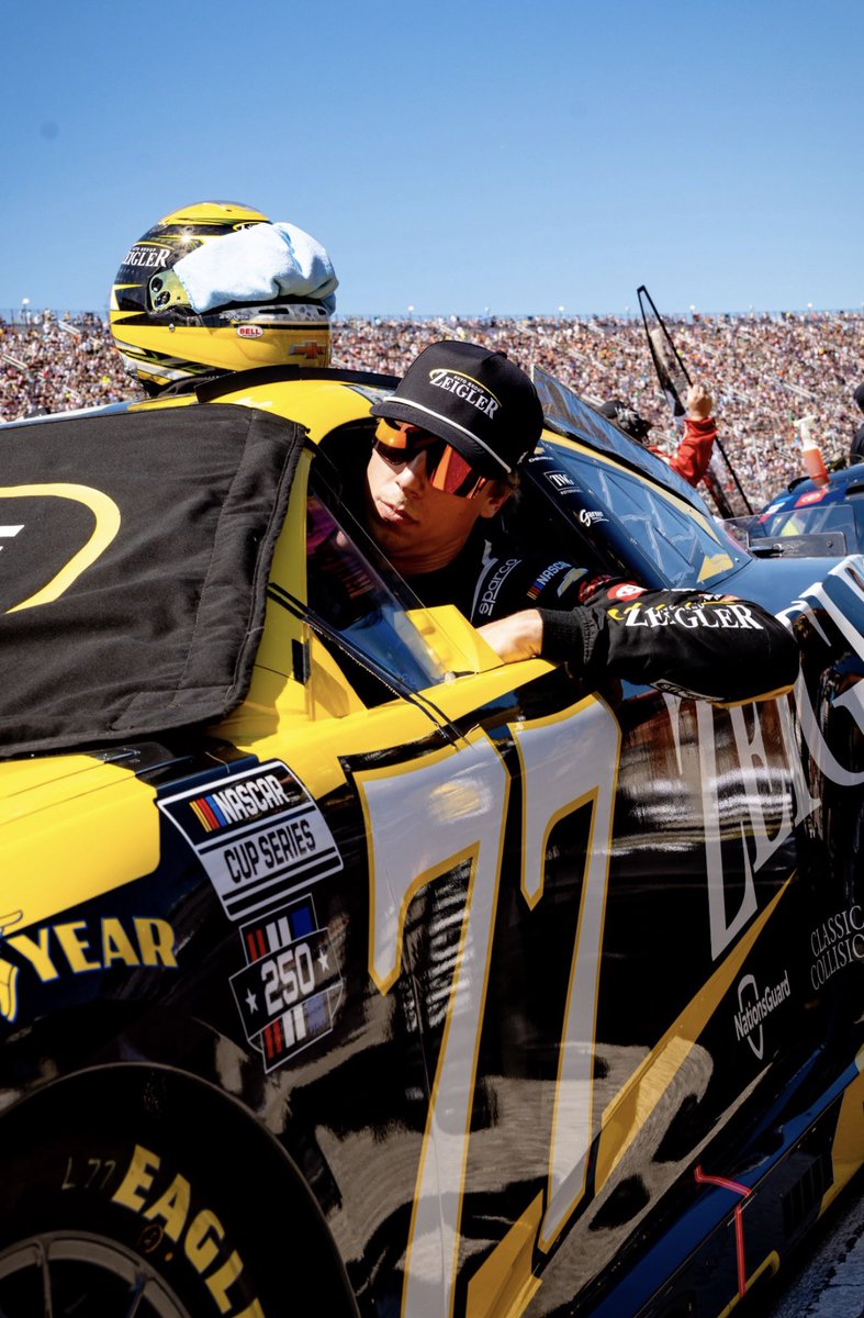 NotNolan44's tweet photo. P5 finish at Michigan 

Right front was starting to cord towards the end of that run 

Needed a caution but hey really great points day ! https://t.co/SdrLi4a8Lf