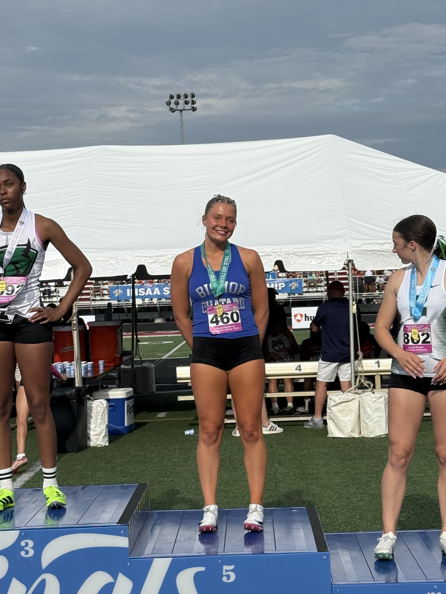 BCHSTrack1's tweet photo. Girls State Recap: 

- 4 x 8 (Ceci, Grace, Maggie, Julia)- 4th in state 
- Reese - 100 hurdles - 5th in state 
- Julia - 3200 - 5th in state 
- 4 x 4 (Ruth, Caroline, Reese, Mary Kate) - 5th in state 

As a team, the girls placed 7th in state!     🙌🙌 https://t.co/JENmLlZghV
