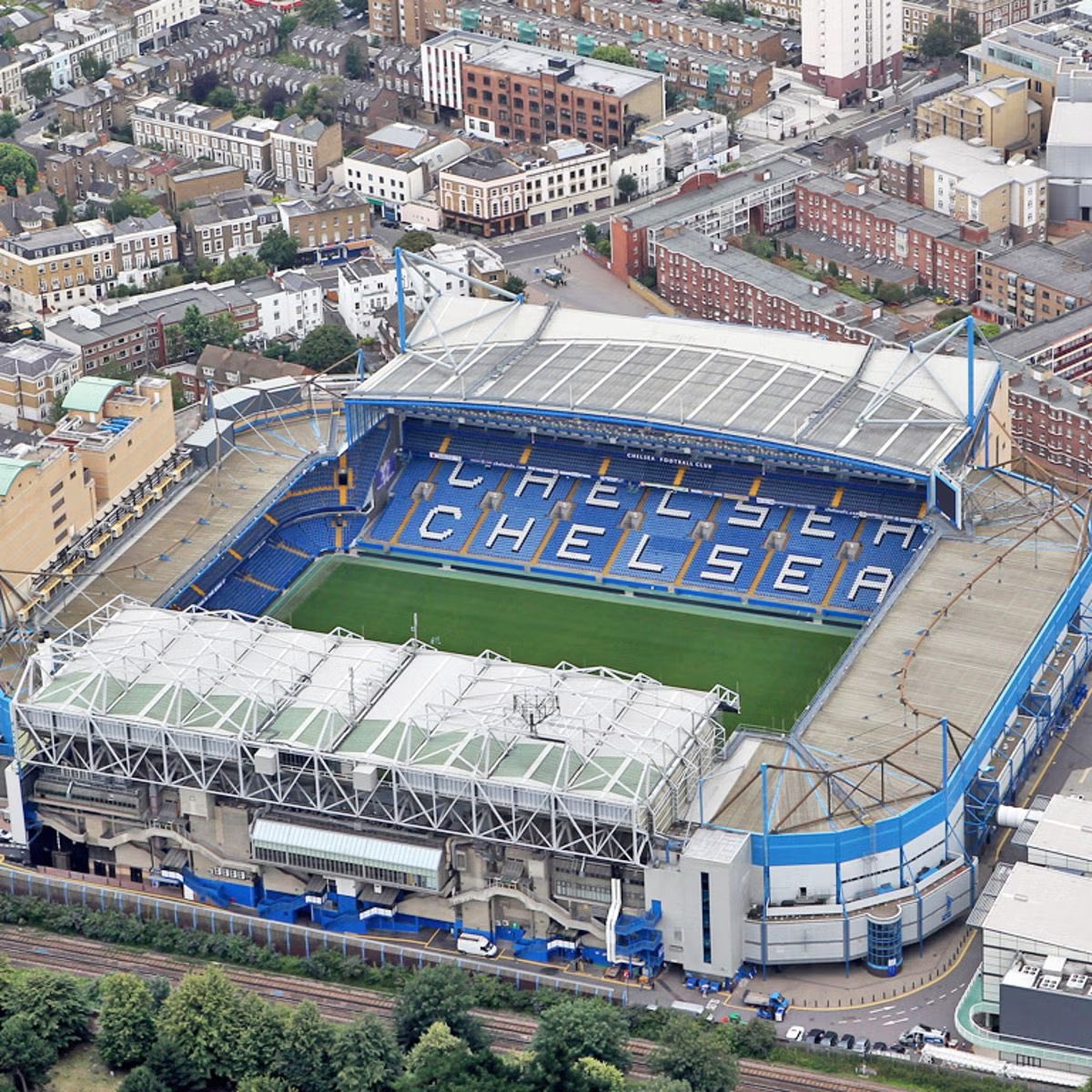 AdamCarterTWP's tweet photo. @sip_central @northernchelsea Odd he didn’t show his own team’s stadium … because Stamford Bridge is a dump. Vandy has better facilities. https://t.co/HF6RyNzuBa