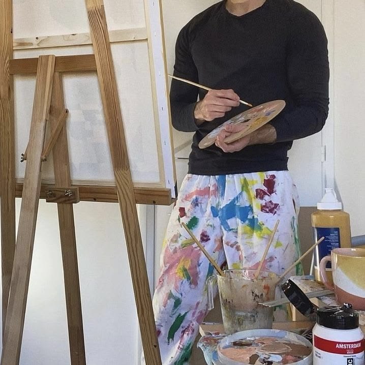 Papasconhuevooo's tweet photo. IDEA DE AU ITAFUSHI
Donde Itadori lee un fanfic musa y pintor, se mete al club d arte e invita al chico q le gusta a ser su musa, aun que no sabe pintar.
O
Donde Megumi con demasiado tiempo libre, acepta la invitación d un random por aburrimiento. https://t.co/nubfC01eme