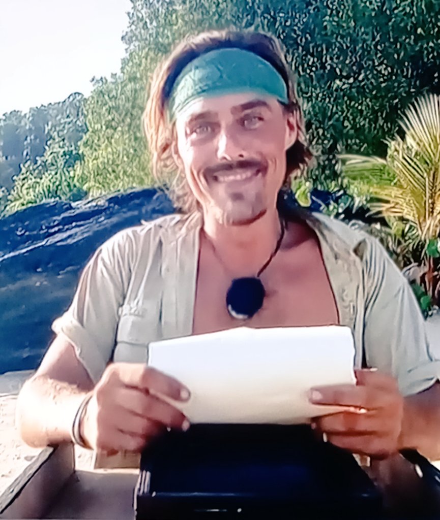 Sigoreality's tweet photo. Alvar aparte de ser finalista merece ganar ,Si ha sido un Superviviente #ConexiónHonduras14 https://t.co/2mhdYgvOUC