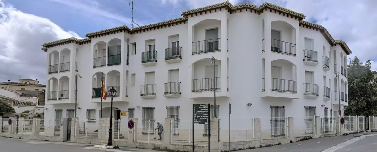 casa_cuartel's tweet photo. #cadadíauncuartel (1614)
Hoy vamos a conocer la #casacuartel de #VélezBlanco (Almería):

📐 
💶 @guardiacivil 
🗓 2009
📍 37,69556° N, 2,09668° O
🏘️ 12
1/4 https://t.co/ZHQYWjUbL0