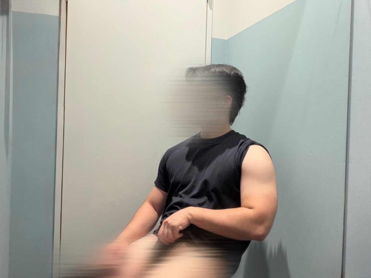 polishedgorilla's tweet photo. 筋トレ後はパンパン
#裏アカ男子
#裏アカさんと繋がりたい
#筋肉男子
#筋トレ男子
#マッチョ https://t.co/3EzJfm5QA4