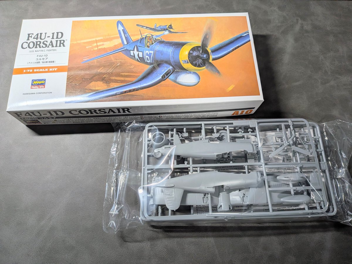 DoburuChannel's tweet photo. F4U コルセア✨️🐶

フォルムと値段に負けて購入致しました(*´∀｀*)

ハセガワ製でスケールモデル初挑戦！
組み上げることができるのか💦　　

#プラモデル　#スケールモデル　#F4U #ハセガワ #戦闘機 https://t.co/W8rkfefr2i