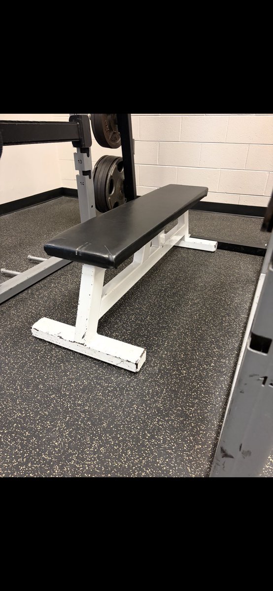 AyersBuildAGym's tweet photo. https://t.co/Hb9oE5cQgF