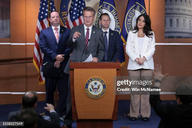 UAPReportingCnt's tweet photo. 🚨 Rep. Luna once claimed she had seen undeniable evidence of portals and interdimensional travel. Now she says we’ve already gotten most of the UFO “meat and potatoes.”

So which is it? Was she exaggerating then… or misleading now?

🚨 Disclosure isn’t coming from government... https://t.co/dFkUBwj057