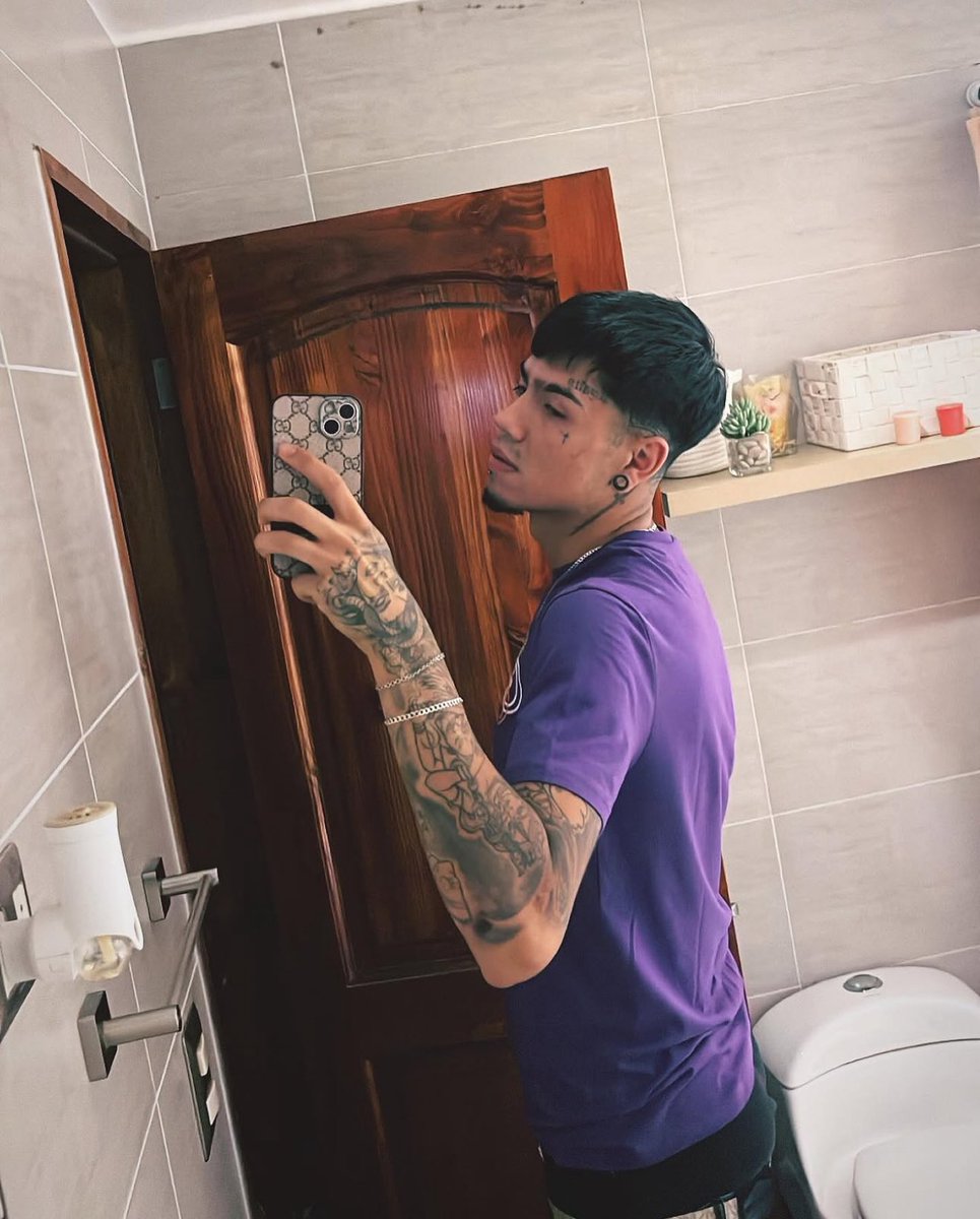 diegotti10's tweet photo. 👅 https://t.co/jNKlQbjF7a