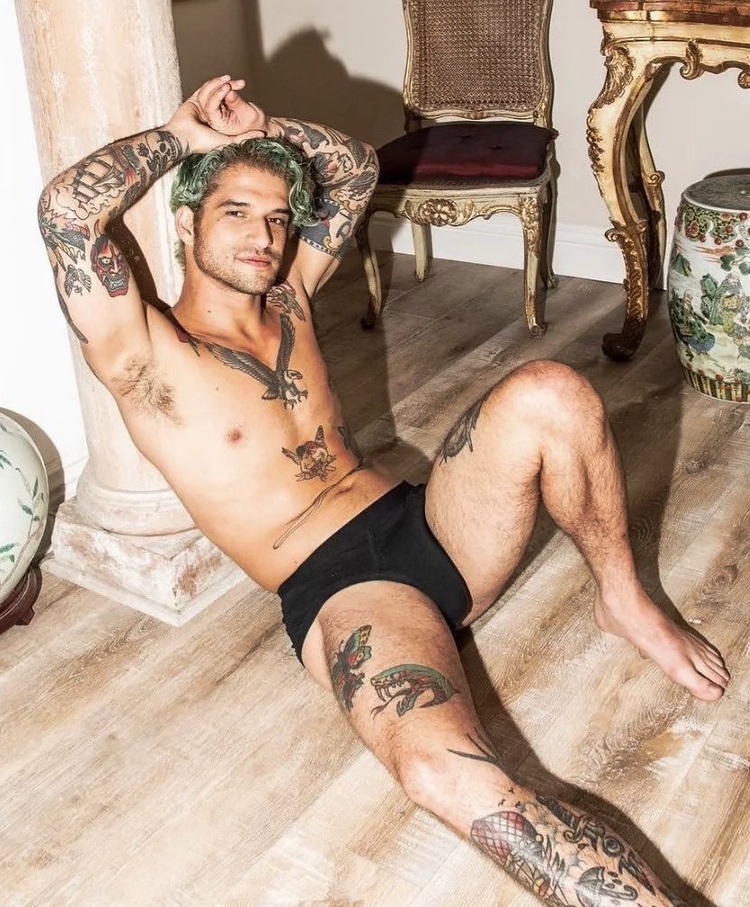 vicioushardy's tweet photo. who remembers tyler posey’s leaks? https://t.co/3zP6YMtSON