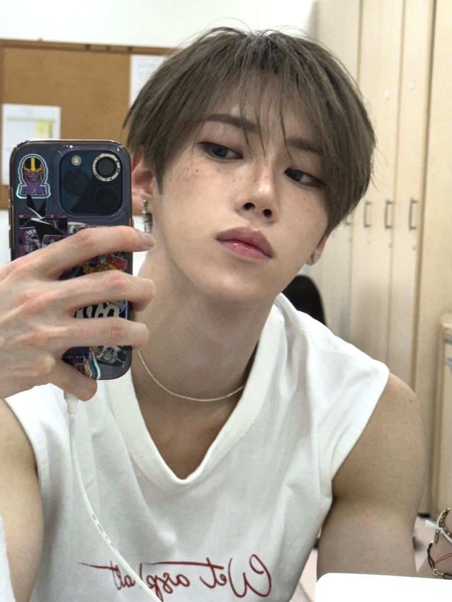 ttendearly's tweet photo. 🫳🏻 https://t.co/CSvP1bgKdW