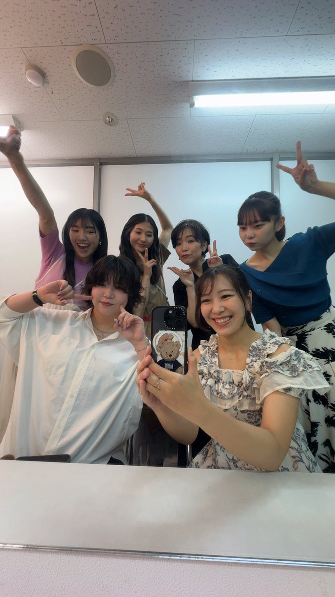 8aiam's tweet photo. #霞KASUMI The movie 上映会
無事に終わりました‼️
これで、霞KASUMI が終わってしまった
皆様、本当にありがとうございました🙇‍♀️

舞台も映像もこのメンバーでできて
楽しかったなぁ〜🎶

それぞれ次に向かって進みますので
今後とも宜しくお願い致します🤗 https://t.co/PyTG3Cbj8X