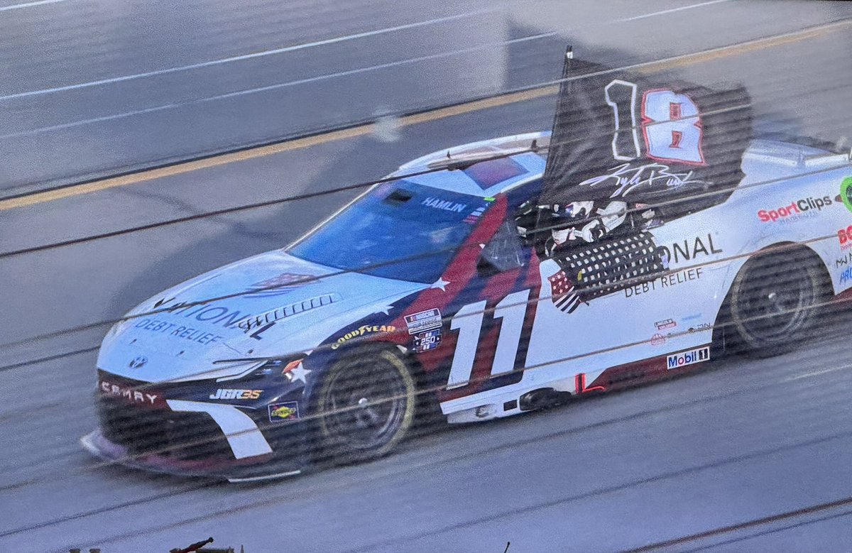 AlwaysRaceDay's tweet photo. Denny Hamlin ties Kyle Busch with 63 career Cup Series wins. https://t.co/ke4D5puPqJ