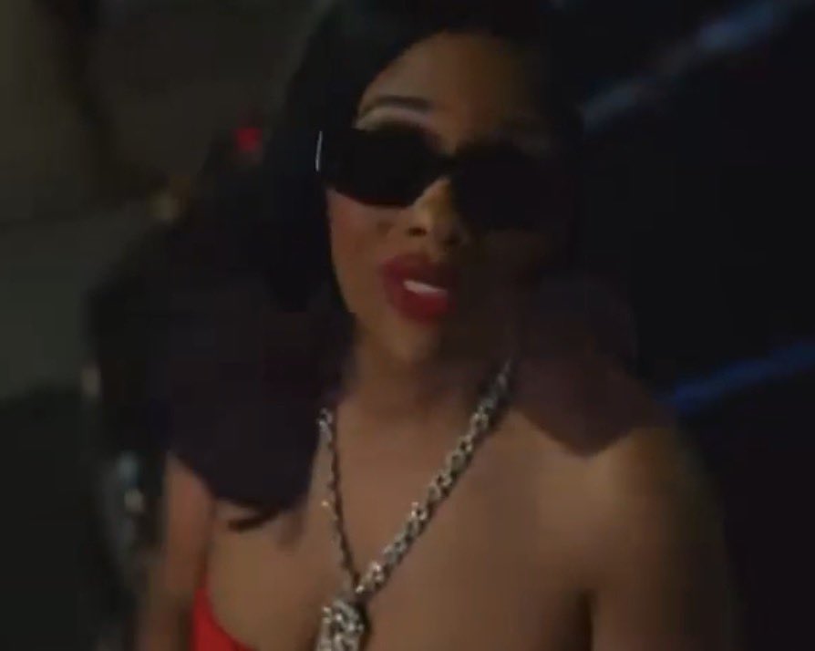 SaintJaivon's tweet photo. Atlantic Record’s has now removed Akbar’s “Pretty &amp; Petty” Remix Diss Record aimed at Barney B off streaming platforms and X. 

If you post the video your account Is at risk of being banned. Sources say, the botched face female rapper ran to her label crying. 😳 https://t.co/j0wxAFwzXd